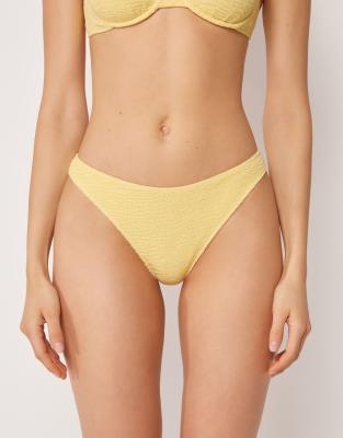 Bottoms 1