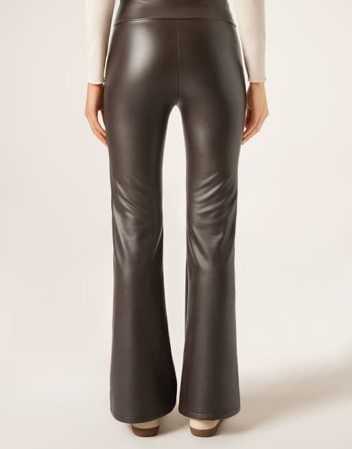 Calzedonia Coated-effect thermal flared trousers in brown, 2 of 5