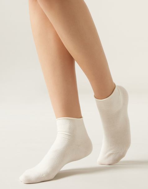 Calzedonia Cotton bandless short socks in milk - view 1