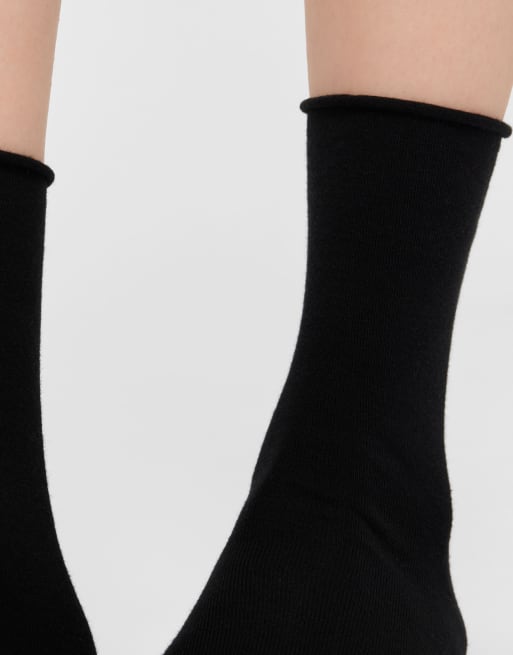 Calzedonia Non-elastic cotton ankle socks in black, 4 of 4