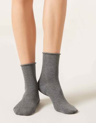 Grey 4