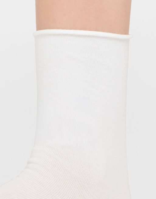 Calzedonia Non-elastic cotton ankle socks in white, 4 of 4