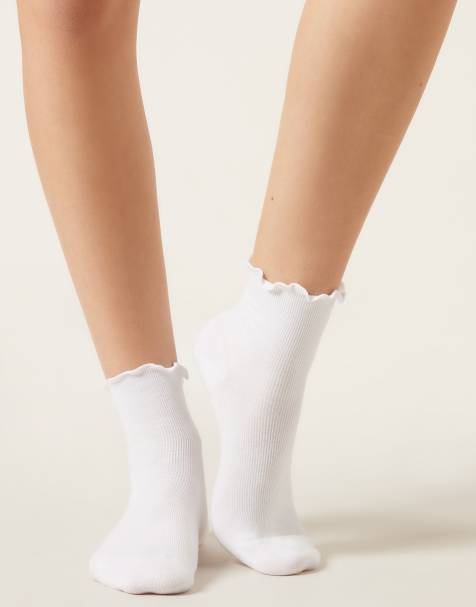 Calzedonia Ribbed short socks with romantic trim in white - view 1