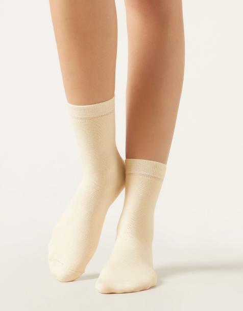 Calzedonia Wool and cotton short socks in milk white - view 1