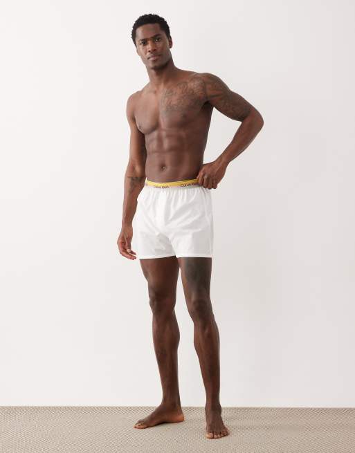 Calzoncillos bóxer blancos con cinturillas de arcoíris Pride Cotton de Calvin Klein, 2 de 5