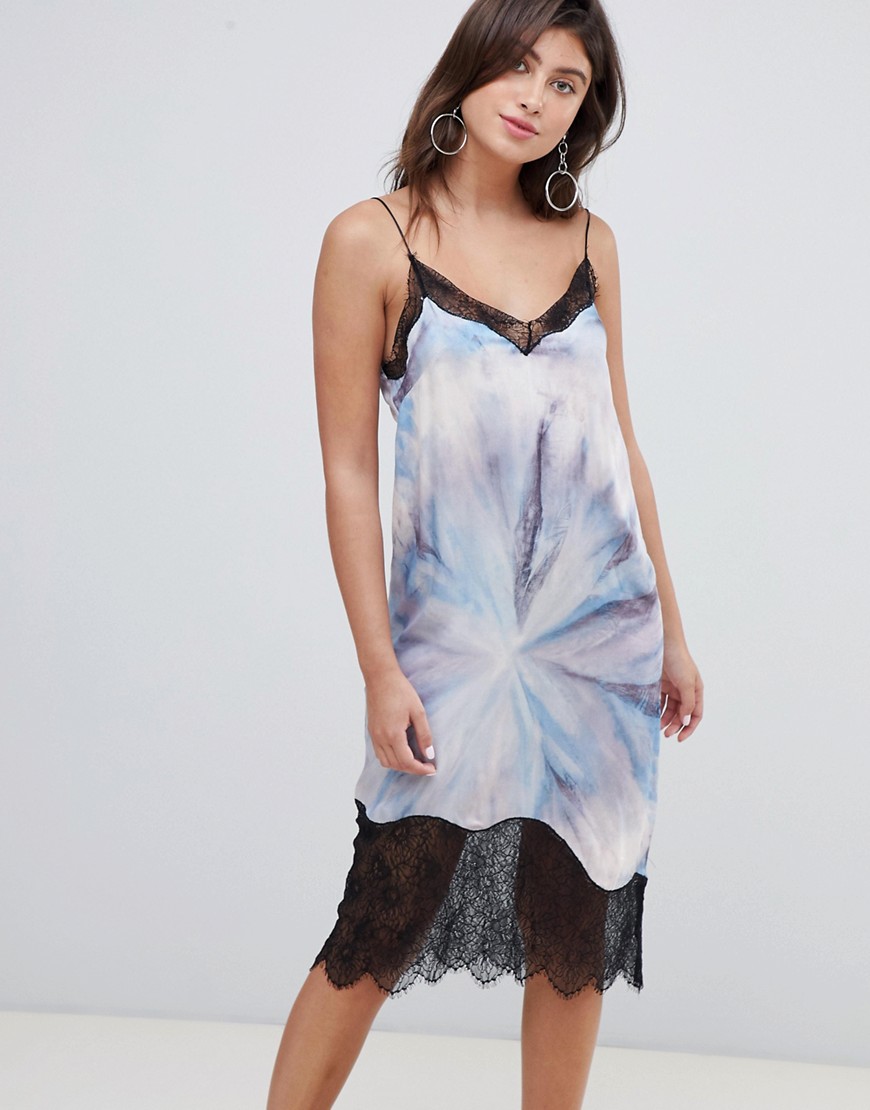 Cami-kjole med blondekant og print fra Mango-Multifarvet