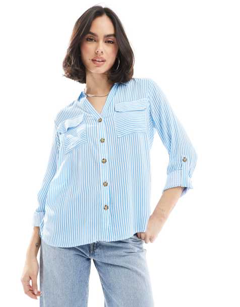 Camisa a rayas azules y blancas con botones y detalle de bolsillo de Vero Moda - view 1