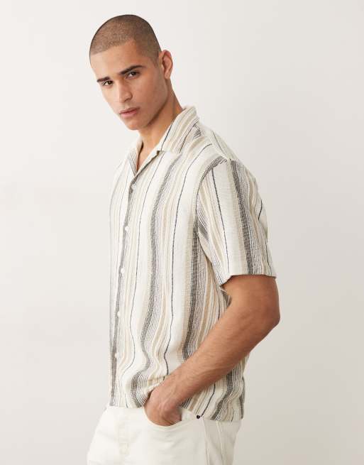 Camisa a rayas marrones texturizada de Selected, 2 de 5