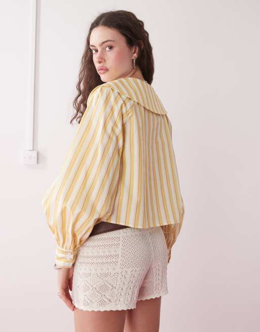 Camisa amarillo crema a rayas anchas con cuello babero de Reclaimed Vintage, 3 de 4