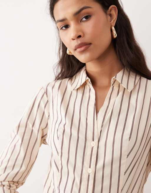Camisa amarillo crema a rayas entallada de popelina de Miss Selfridge, 3 de 4