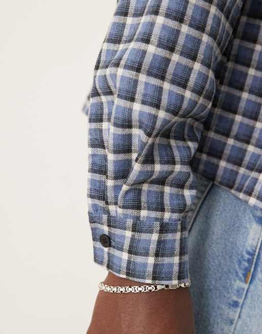Camisa azul a cuadros de corte cuadrado extragrande de franela de ASOS DESIGN, 3 de 4