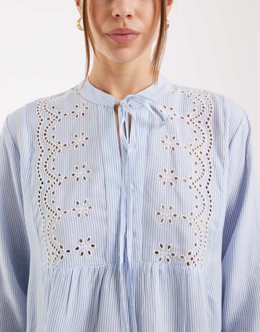 Camisa azul a rayas con detalle de encaje de ONLY, 3 de 4