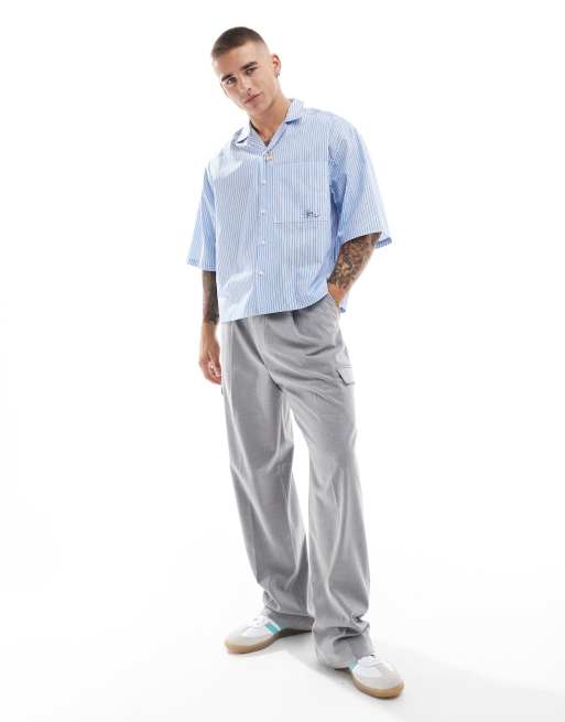 Camisa azul a rayas de corte cuadrado extragrande con bordado en el bolsillo de ASOS DESIGN, 2 de 4