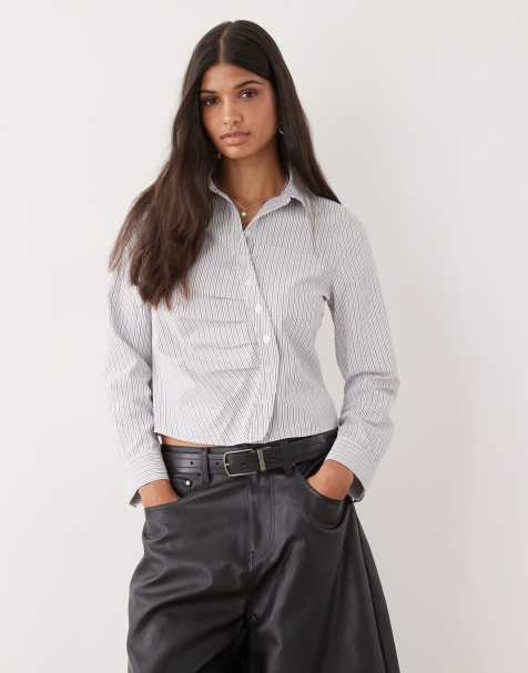 Camisa azul a rayas entallada con tapeta curvada de COLLUSION - view 1