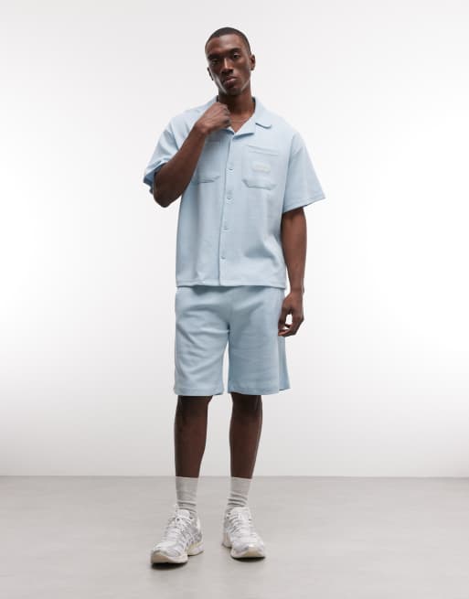 Camisa azul cielo de manga corta con cuello de solapas de tejido gofrado de Prohibited (parte de un conjunto), 2 de 5