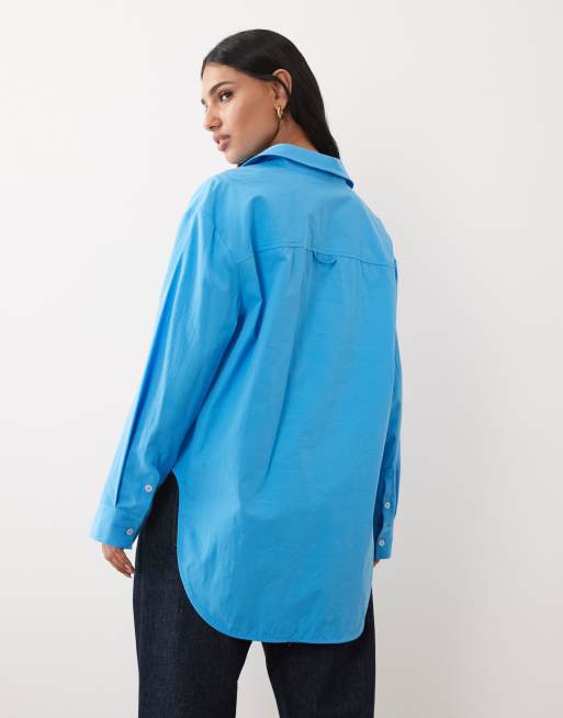 Camisa azul extragrande con bajo redondeado y puños anchos de ASOS DESIGN, 4 de 4