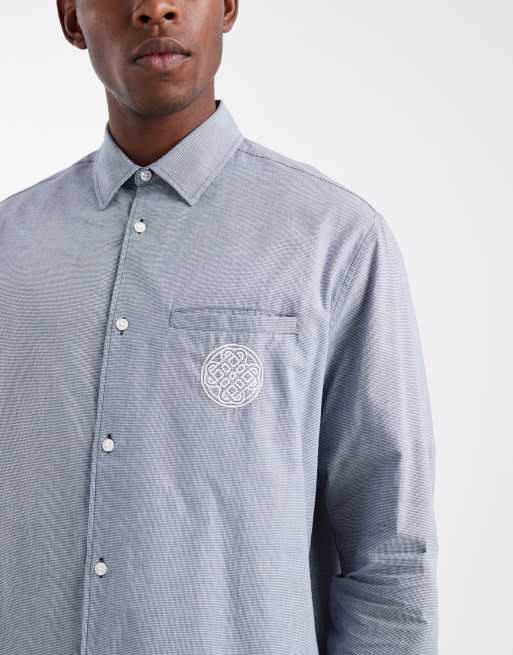 Camisa azul holgada a cuadros con bordado en el pecho de ASOS DESIGN, 5 de 5