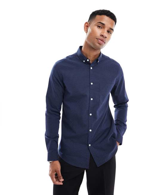 Camisa azul marino de corte slim con botones y diseño de lunares de ASOS DESIGN, 2 de 4