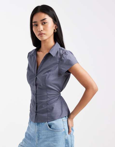 Camisa azul marino de manga corta con cinturón con lazada de Hollister - view 1