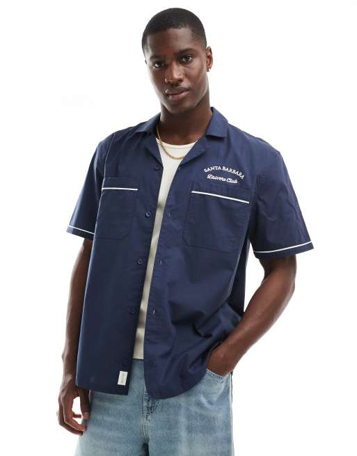 Camisa azul marino estilo bolera con estampado en la espalda de Hollister ASOS