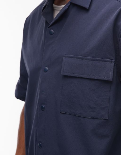 Camisa azul marino extragrande de tejido elástico en cuatro direcciones motionMAX™ de ASOS DESIGN, 7 de 7