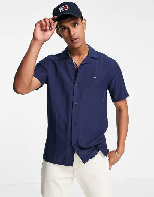 Desempleados católico Cortar Camisa azul marino medianoche de manga corta con cuello de solapas y logo  de viscosa y lino de Tommy Hilfiger | ASOS