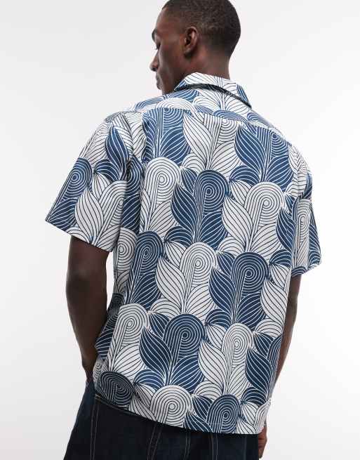 Camisa azul multicolor de manga corta con diseño estampado y botones Paragon de Parlez, 3 de 5