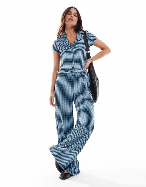 Camisa azul y negra a cuadros vichy entallada con solapas de ASOS DESIGN (parte de un conjunto), 3 de 4