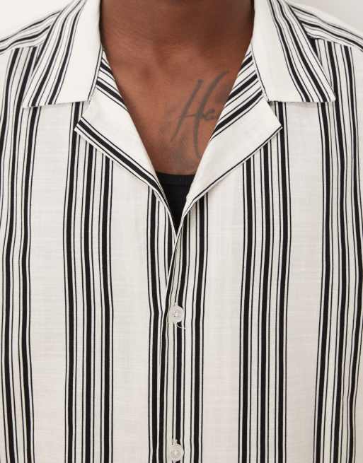 Camisa beis a rayas negras holgada con cuello de solapas de ASOS DESIGN, 5 de 5