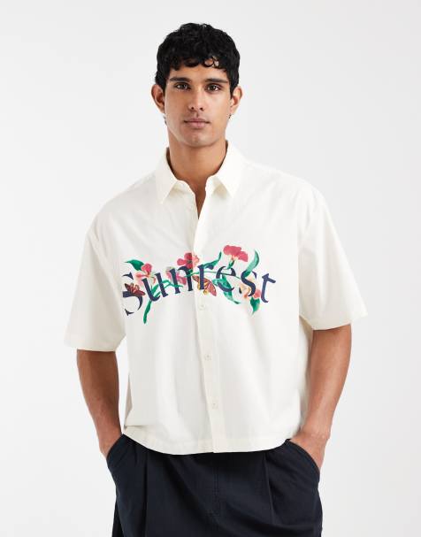 Camisa beis de corte cuadrado extragrande con estampado en el pecho de ASOS DESIGN - view 1