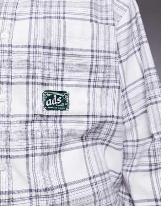 Camisa blanca a cuadros de corte cuadrado extragrande de franela de ASOS DESIGN, 5 de 5