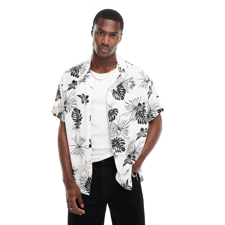Camisa blanca con cuello de solapas y estampado de palmeras de Jack Jones ClassicfuncenterShops