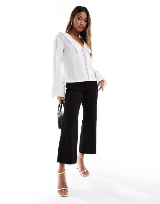 Camisa blanca con mangas anchas y cuello de solapas extragrandes de tejido rico en algodón exclusiva de Kaiia    , 4 de 4