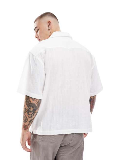 Camisa blanca de corte cuadrado y manga corta de bambula de Cotton On, 4 de 4