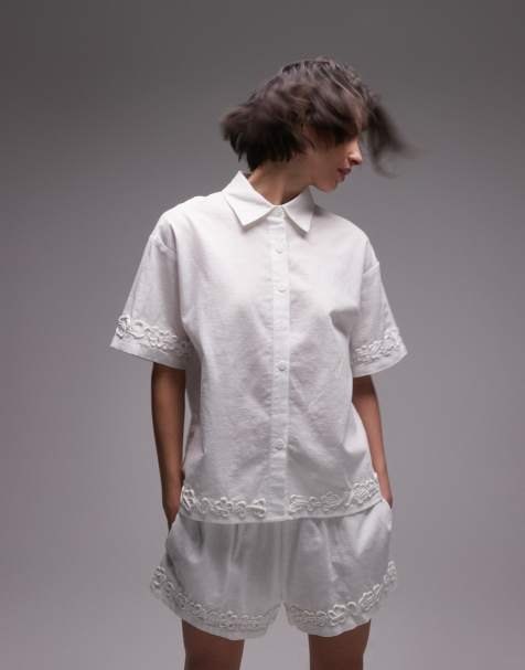 Camisa blanca de manga corta con detalle de aplicación floral de mezcla de lino de SNDYS (parte de un conjunto) - view 1