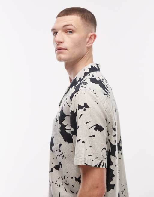 Camisa blanca de manga corta con estampado de margaritas Girona de AllSaints, 4 de 5