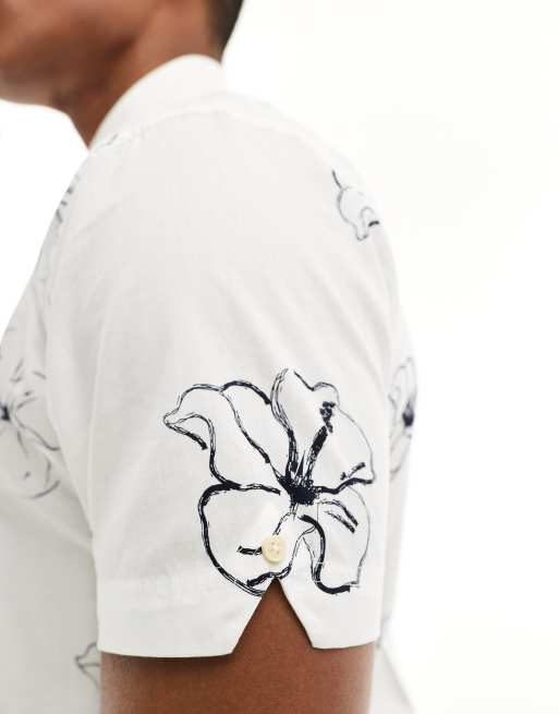 Camisa blanca de manga corta con estampado floral lineal de Ben Sherman, 2 de 4