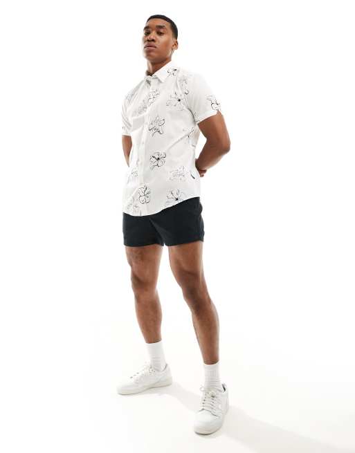 Camisa blanca de manga corta con estampado floral lineal de Ben Sherman, 3 de 4