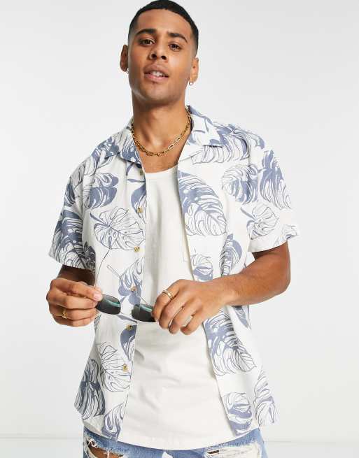 Camisa blanca de manga corta con solapas y estampado de hojas de Jack & Jones Originals 