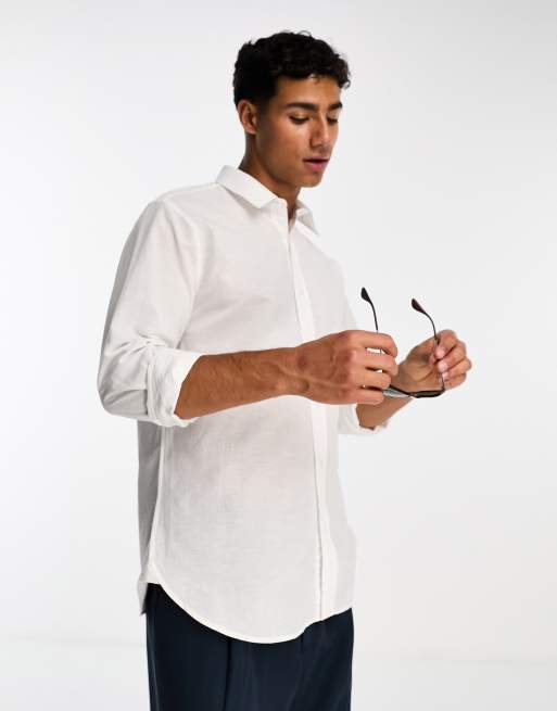 Camisa blanca de tejido efecto lino de Ben Sherman