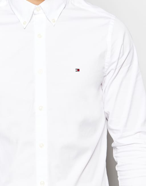 Camisa blanca entallada de popelina elástica de Tommy Hilfiger, 3 de 4