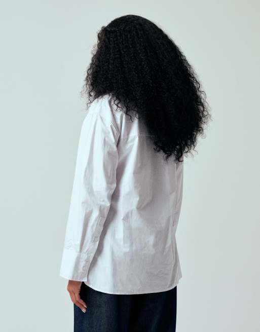Camisa blanca extragrande con lazada delantera de ASOS DESIGN, 3 de 4