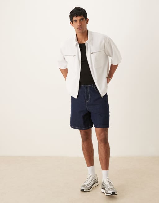 Camisa blanca extragrande con media manga y bolsillo con cremallera de ASOS DESIGN, 2 de 4