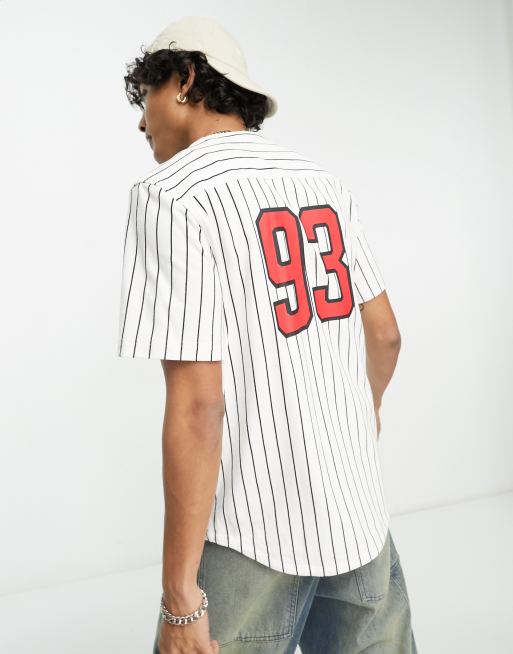 Camisa blanca holgada de manga corta de estilo béisbol Ebase de