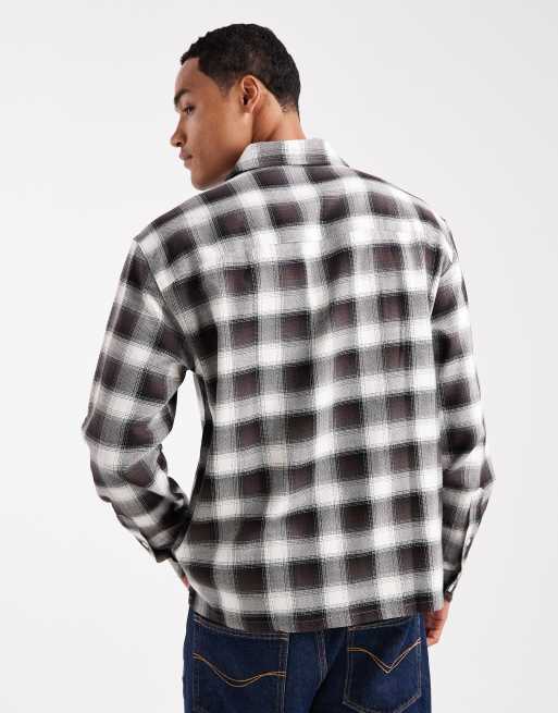 Camisa blanca y negra a cuadros de manga larga Lavelle de Farah, 3 de 5