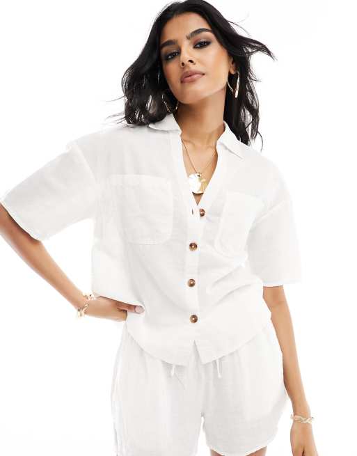 Camisa blanco hueso con bolsillo de efecto lino de New Look