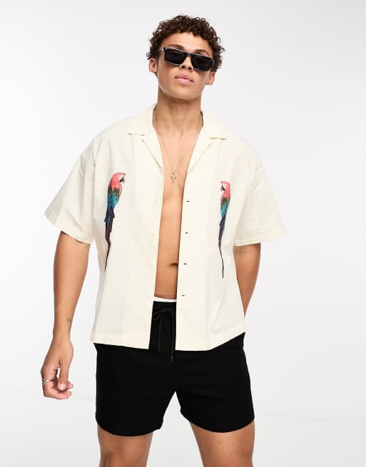 Camisa blanco hueso extragrande con estampado de loro de ADPT