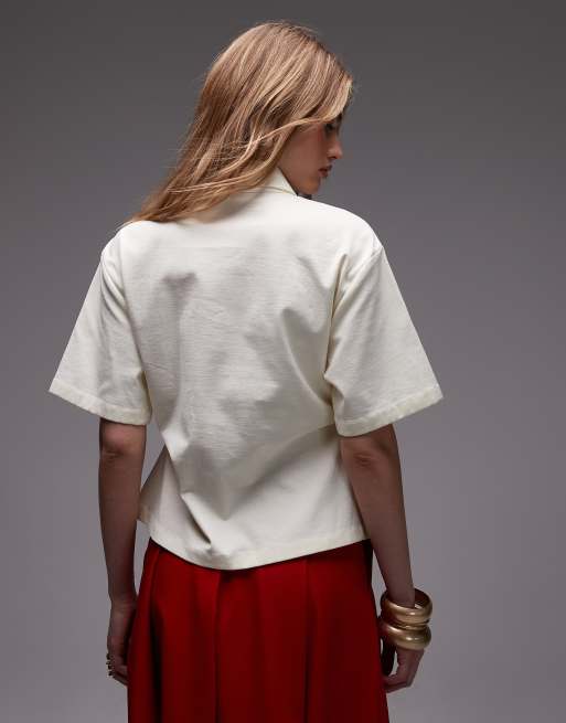 Camisa blanco marfil con mangas murciélago y cintura ceñida de ASOS DESIGN, 3 de 4