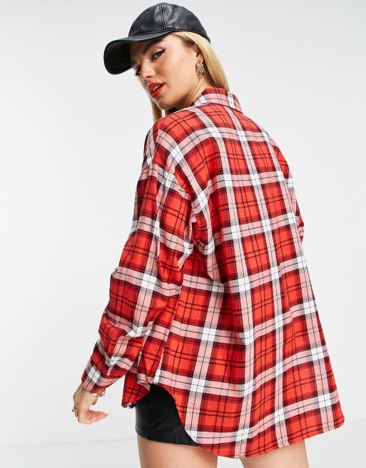 Camisa Boyfriend de manga larga de cuadros en rojo y blanco de ASOS DESIGN, 4 de 4