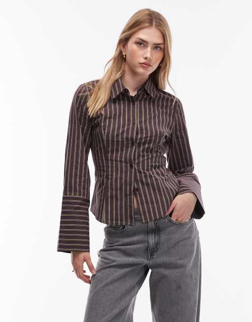 Camisa color ciruela a rayas entallada con puños anchos de ASOS DESIGN